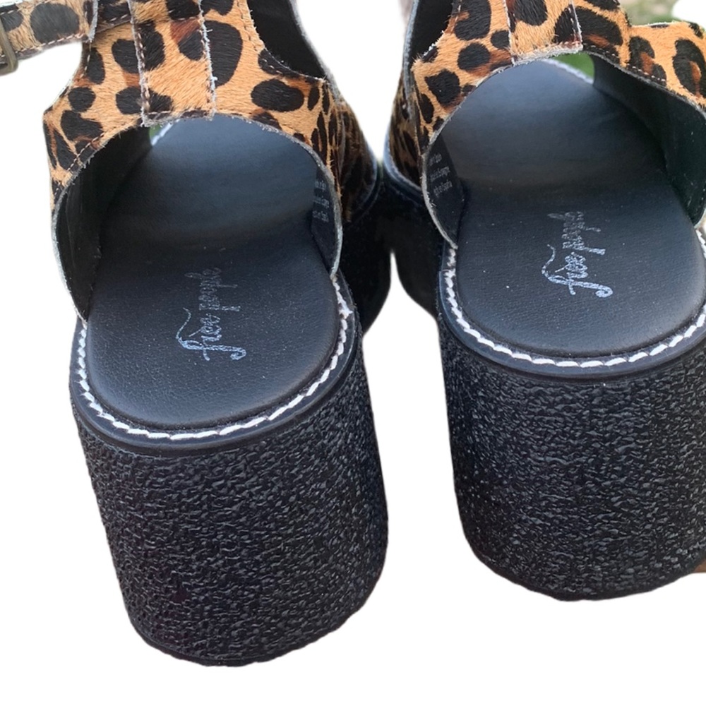 Free People HTF Dollskill Chunky Print Platform - Picture 12 of 14